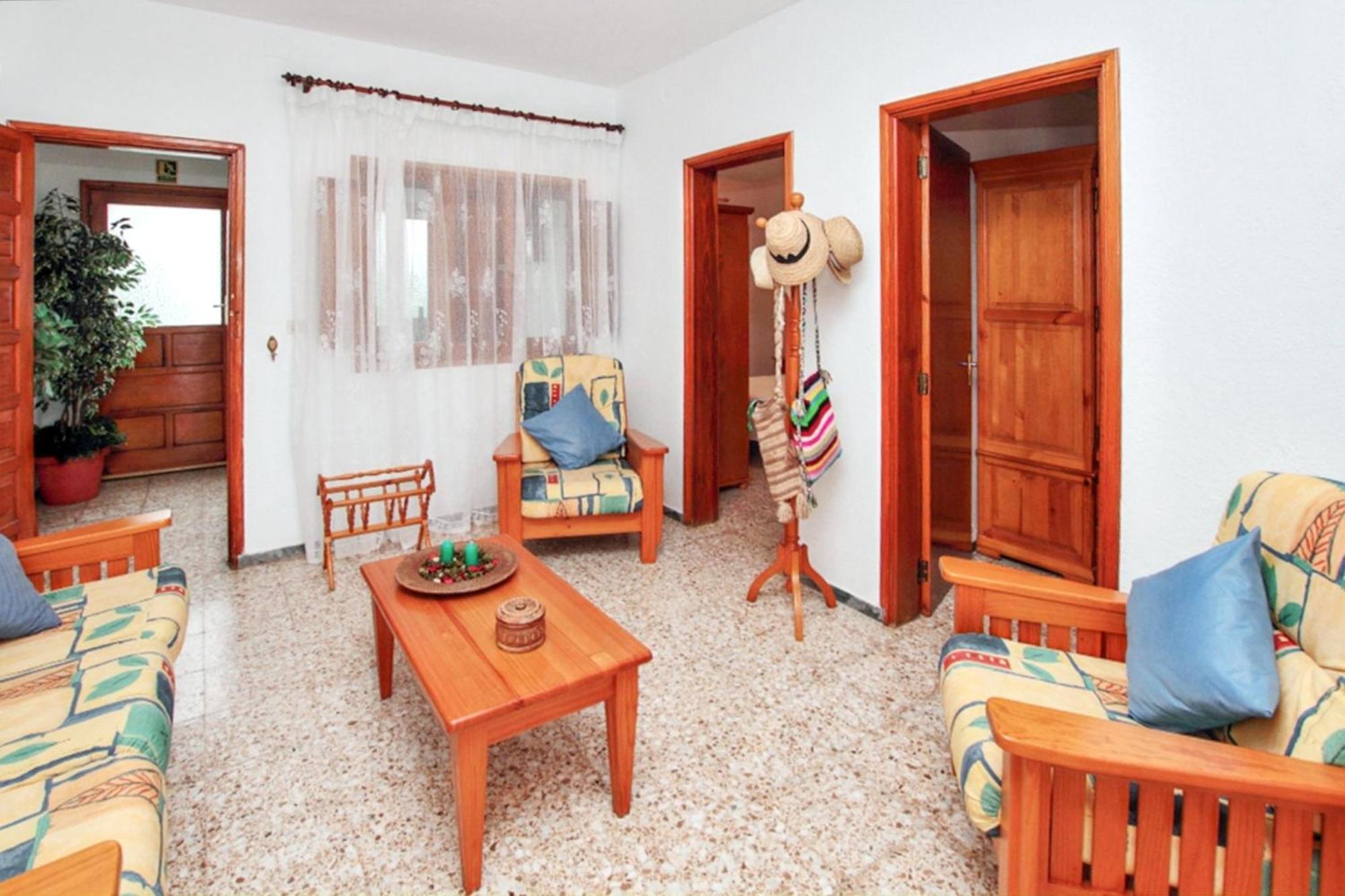 Cozy House In El Golfo + Terrace *