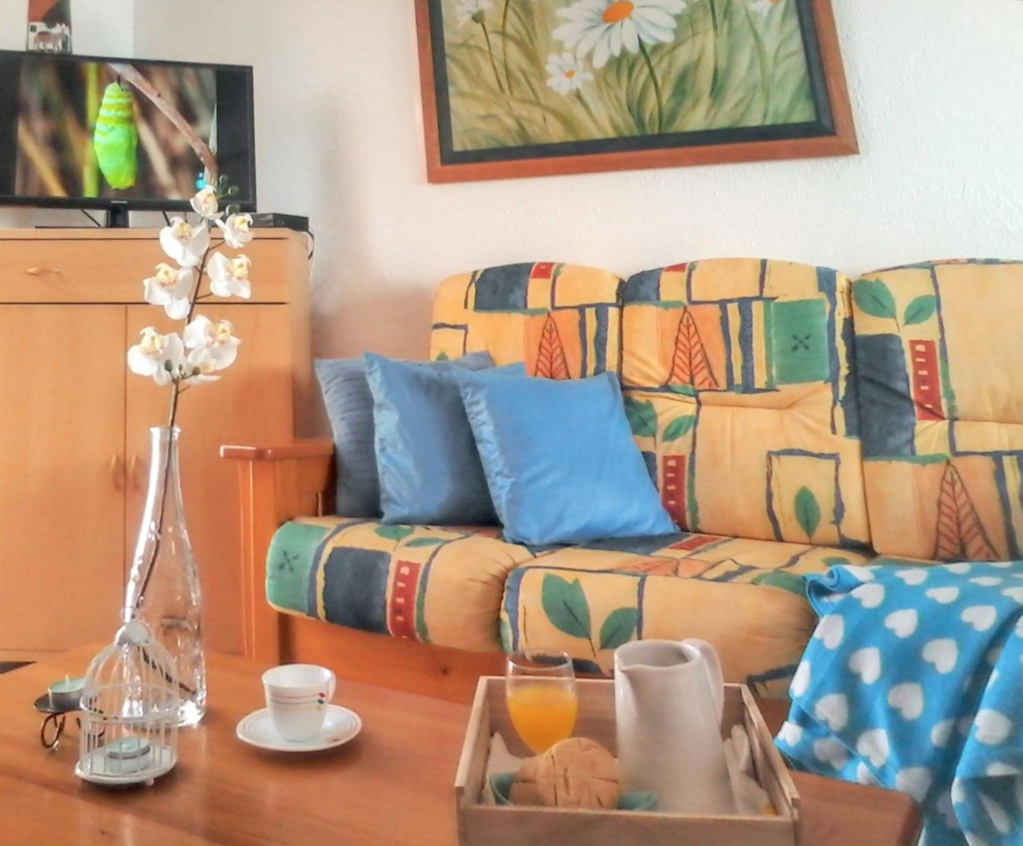 Cozy House In El Golfo + Terrace *